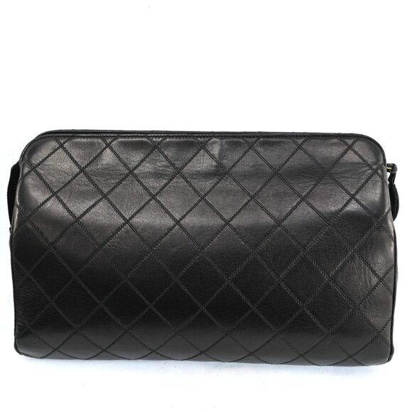 AUTHENTIC CHANEL Matelasse Black Leather Pouch Bag bsj797-121225 - Picture 3 of 16